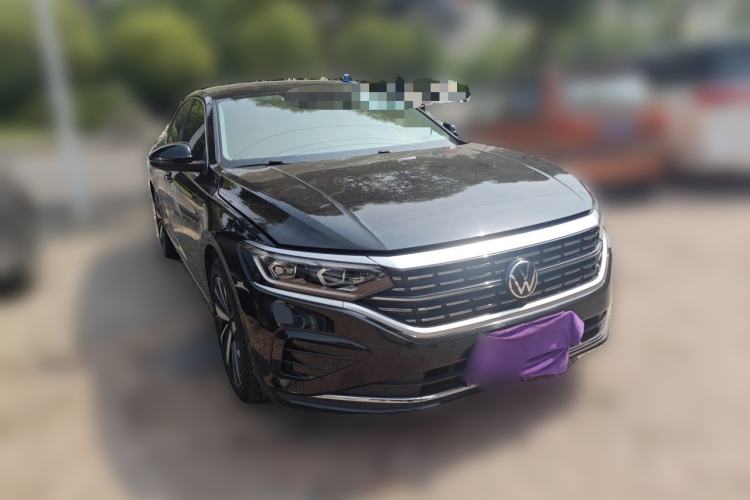 Used Volkswagen Passat 2023 330TSI Prestige Edition Front Right 45 Deg
