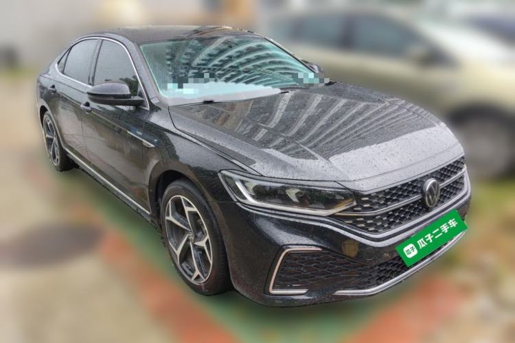 Used Volkswagen Passat 2023 Revised 330TSI Starry Elite Edition Front Right 45 Deg