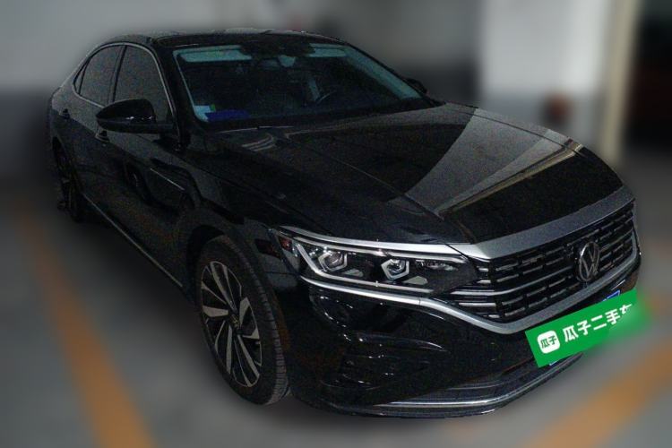 Used Volkswagen Passat 2023 Revised Version 380TSI Flagship Edition Front Right 45 Deg