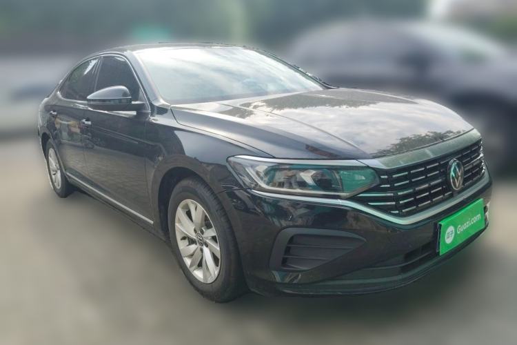 Used Volkswagen Passat 2023 Revised Version 280TSI Business Edition Front Right 45 Deg