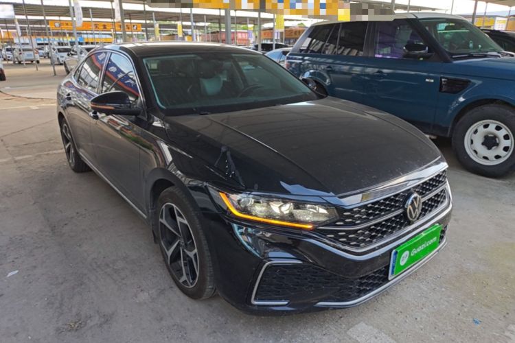Used Volkswagen Passat 2023 Revised 330TSI Starry Elite Edition Front Right 45 Deg
