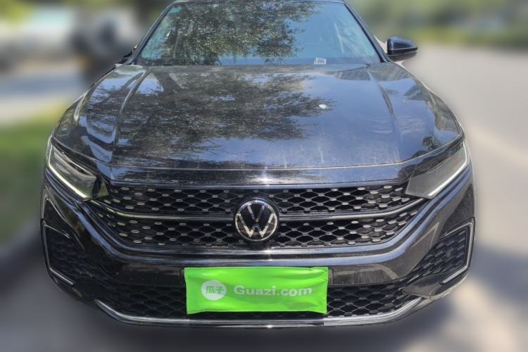 Used Volkswagen Passat 2023 330TSI Starry Elite Edition Front