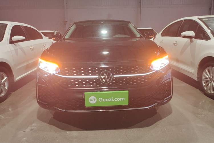 Used Volkswagen Passat 2023 Restyled 330TSI Starry Luxury Edition Front