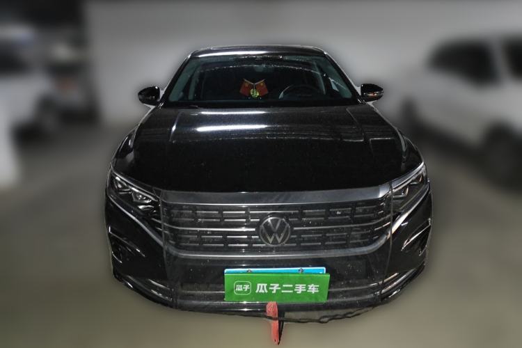 Used Volkswagen Passat 2023 Facelift 330TSI Luxury Edition Front