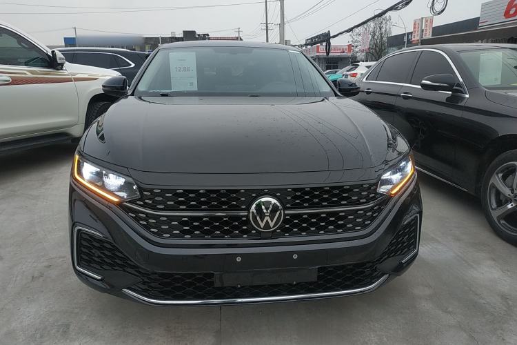 Used Volkswagen Passat 2023 Revised 330TSI Starry Elite Edition Front