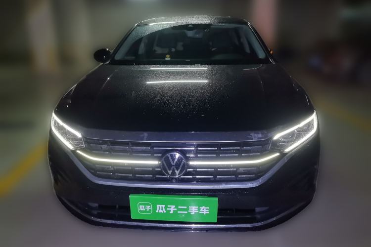 Used Volkswagen Passat 2023 330TSI Luxury Edition Front