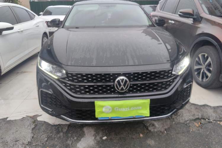 Used Volkswagen Passat 2023 Revised 330TSI Starry Elite Edition Front