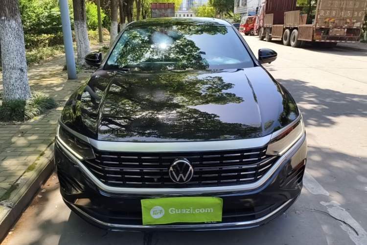 Used Volkswagen Passat 2023 330TSI Elite Edition Front