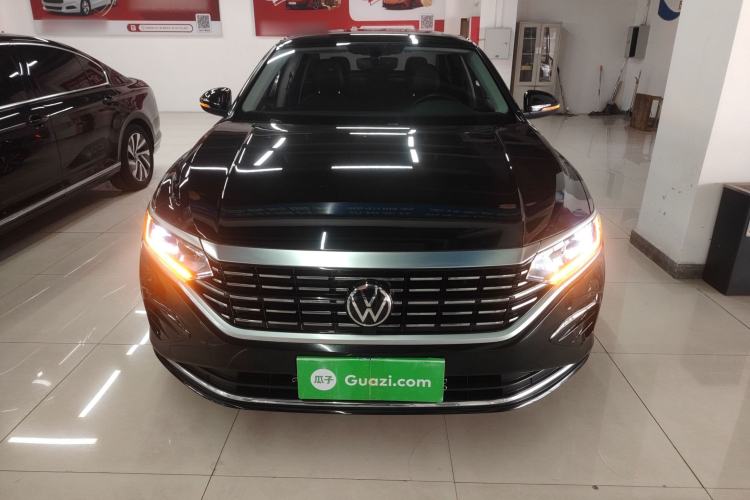 Used Volkswagen Passat 2023 330TSI Elite Edition Front