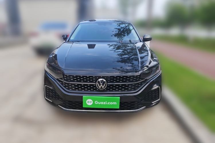 Used Volkswagen Passat 2023 330TSI Starry Elite Edition Front