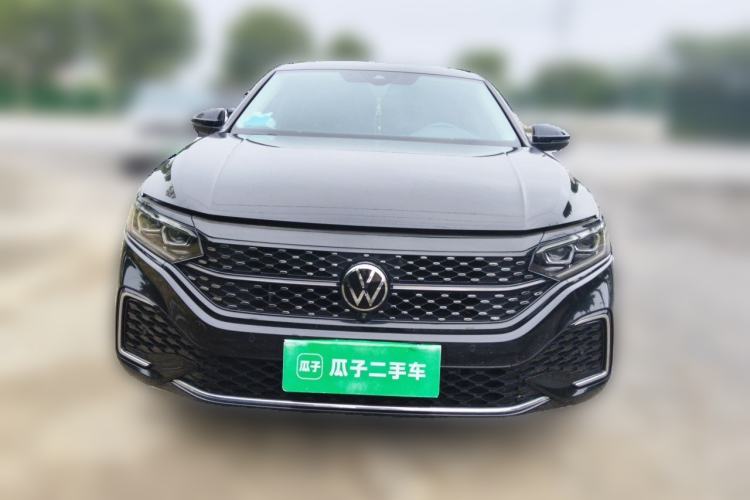 Used Volkswagen Passat 2023 330TSI Starry Luxury Edition Front