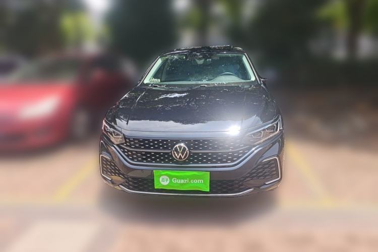 Used Volkswagen Passat 2023 330TSI Starry Luxury Edition Front