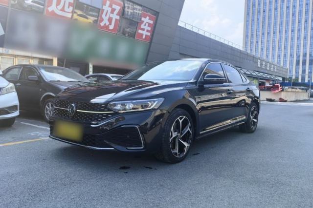 Used Volkswagen Passat 2023 330TSI Starry Luxury Edition