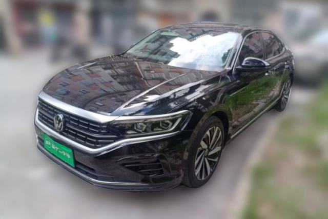 Used Volkswagen Passat 2023 Facelift 330TSI Prestige Edition