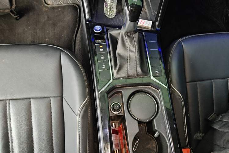 Used Volkswagen Passat 2023 Revised 330TSI Starry Elite Edition Gear Lever