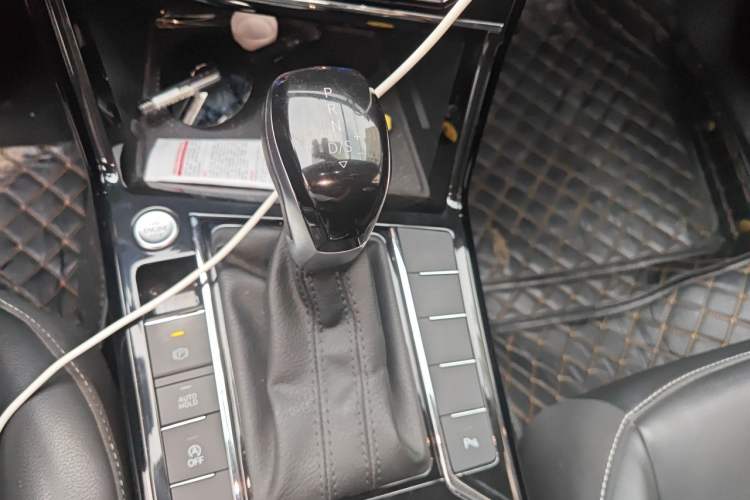 Used Volkswagen Passat 2023 330TSI Starry Elite Edition Gear Lever