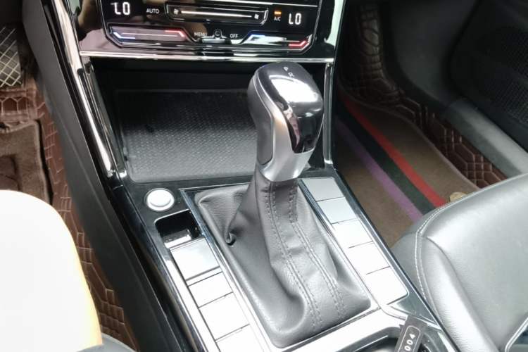 Used Volkswagen Passat 2023 Revised 330TSI Starry Elite Edition Gear Lever