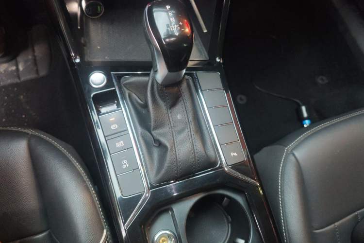 Used Volkswagen Passat 2023 Revised 330TSI Starry Elite Edition Gear Lever