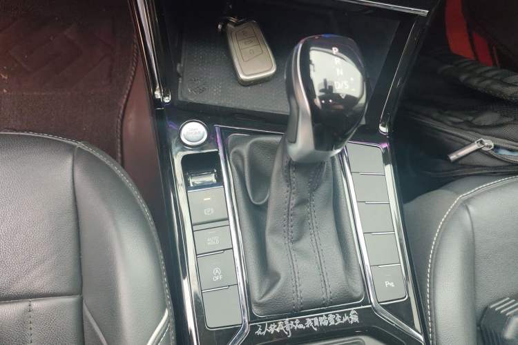 Used Volkswagen Passat 2023 Revised 330TSI Starry Elite Edition Gear Lever