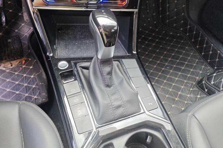 Used Volkswagen Passat 2023 Revised 330TSI Starry Elite Edition Gear Lever