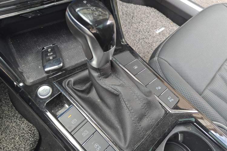 Used Volkswagen Passat 2023 380TSI Flagship Edition Gear Lever