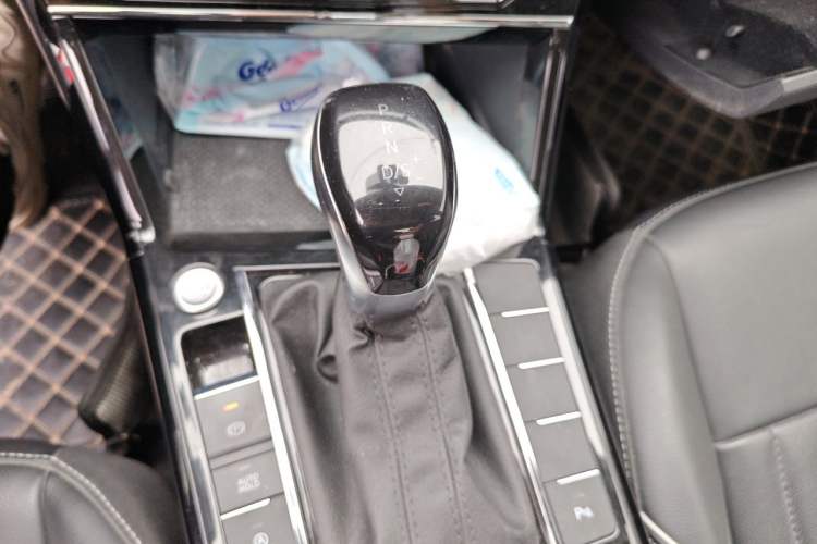 Used Volkswagen Passat 2023 330TSI Starry Luxury Edition Gear Lever