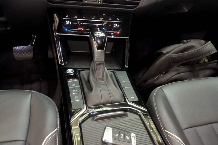 Used Volkswagen Passat 2023 Revised 330TSI Starry Elite Edition Gear Lever