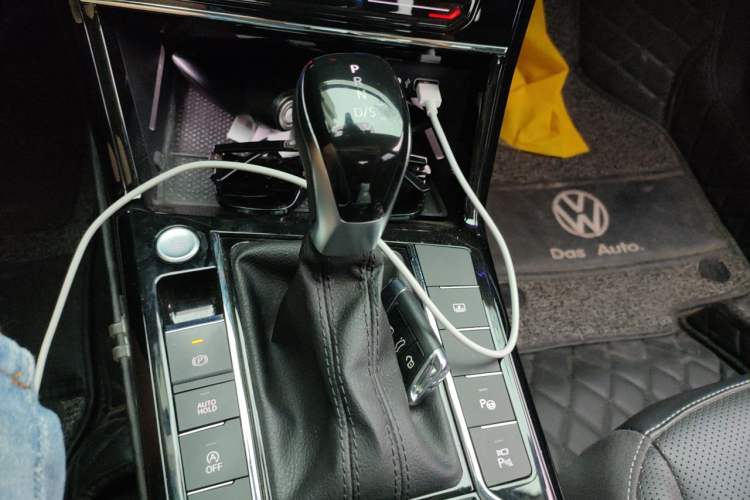 Used Volkswagen Passat 2023 330TSI Prestige Edition Gear Lever