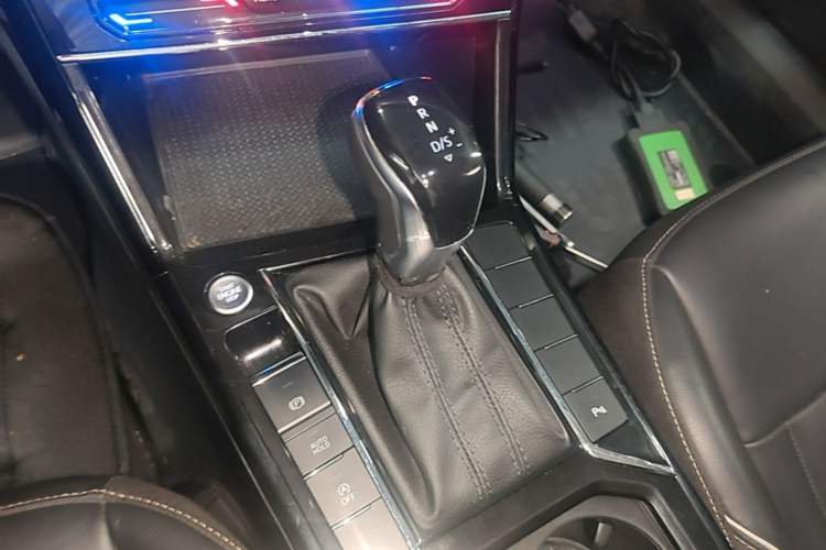 Used Volkswagen Passat 2023 Revised 330TSI Starry Elite Edition Gear Lever