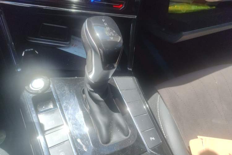Used Volkswagen Passat 2023 Revised 330TSI Starry Elite Edition Gear Lever