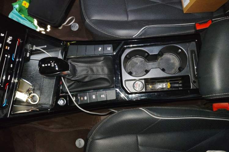 Used Volkswagen Passat 2023 Restyled 330TSI Starry Luxury Edition Gear Lever