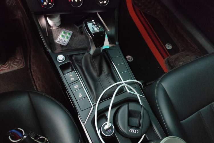 Used Volkswagen Passat 2023 Revised Version 280TSI Business Edition Gear Lever