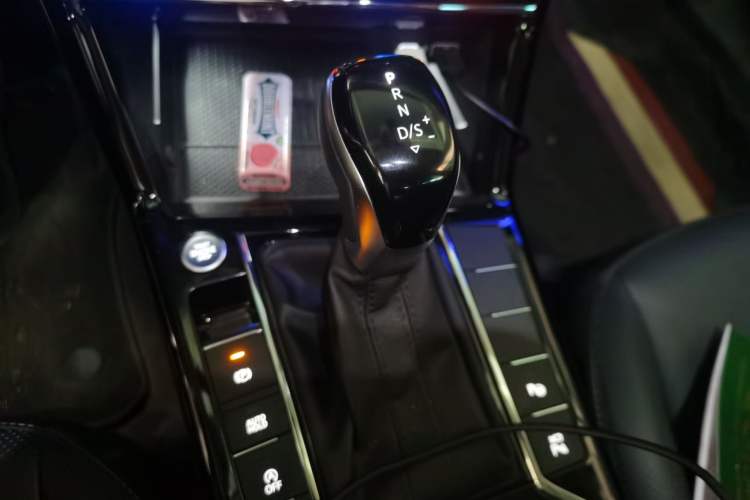Used Volkswagen Passat 2023 330TSI Elite Edition Gear Lever