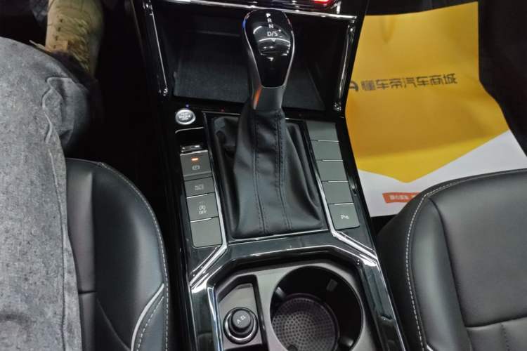 Used Volkswagen Passat 2023 Revised 330TSI Starry Elite Edition Gear Lever
