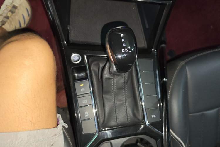 Used Volkswagen Passat 2023 Revised 330TSI Starry Elite Edition Gear Lever