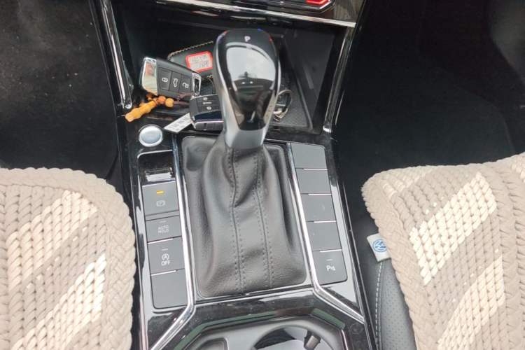 Used Volkswagen Passat 2023 Revised 330TSI Starry Elite Edition Gear Lever