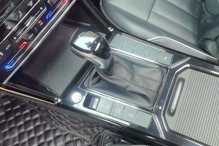 Used Volkswagen Passat 2023 Revised 330TSI Starry Elite Edition Gear Lever