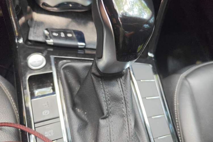 Used Volkswagen Passat 2023 330TSI Starry Elite Edition Gear Lever