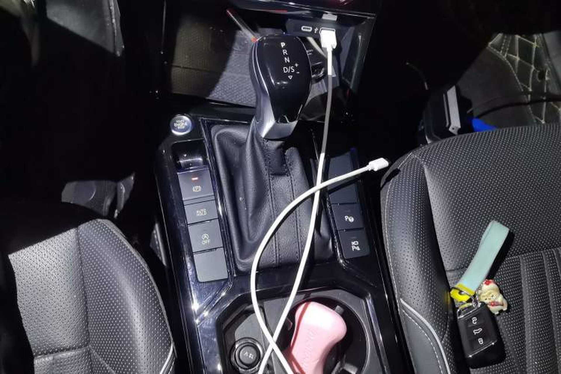 Used Volkswagen Passat 2023 330TSI Luxury Edition Gear Lever
