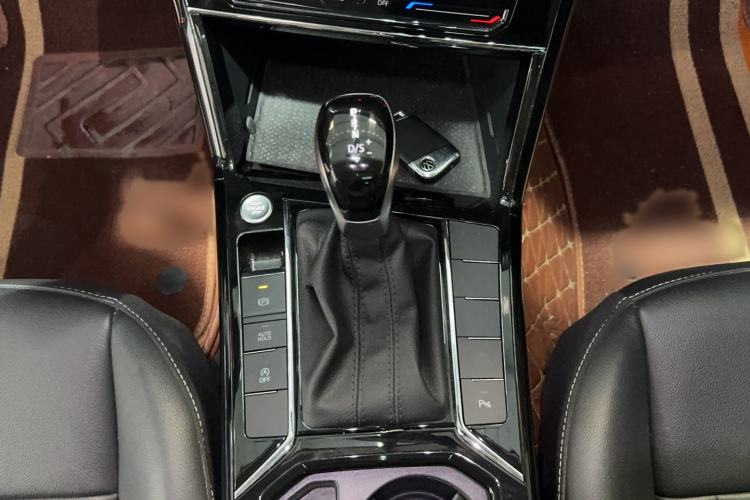 Used Volkswagen Passat 2023 330TSI Starry Elite Edition Gear Lever