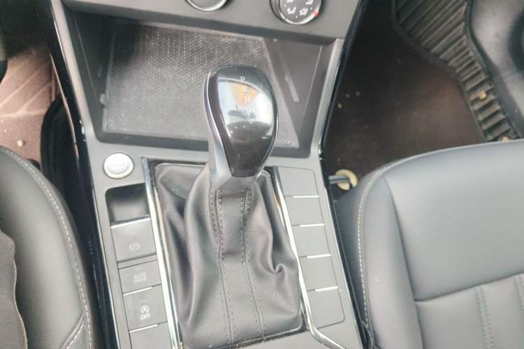 Used Volkswagen Passat 2023 Revised Version 280TSI Business Edition Gear Lever