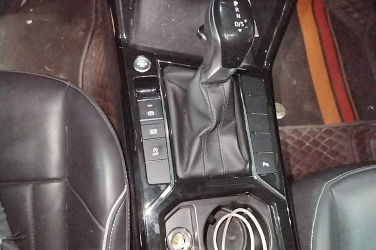 Used Volkswagen Passat 2023 Revised 330TSI Starry Elite Edition Gear Lever