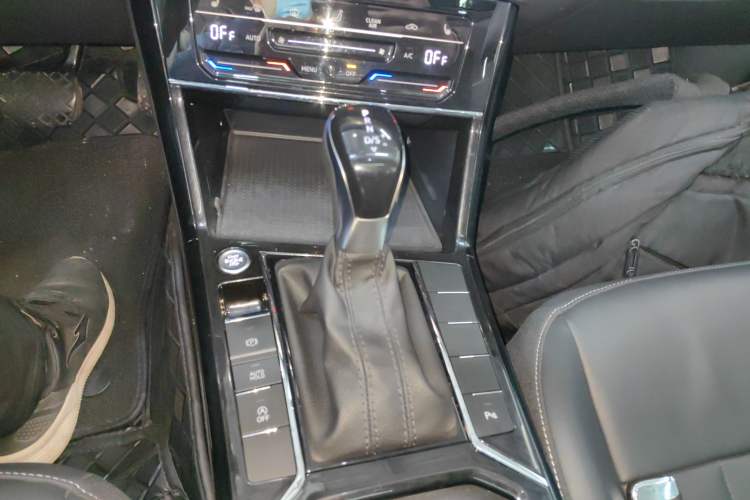 Used Volkswagen Passat 2023 Revised 330TSI Starry Elite Edition Gear Lever