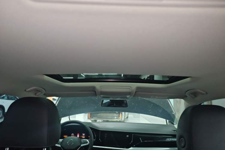 Used Volkswagen Passat 2023 Revised Version 280TSI Business Edition Headliner