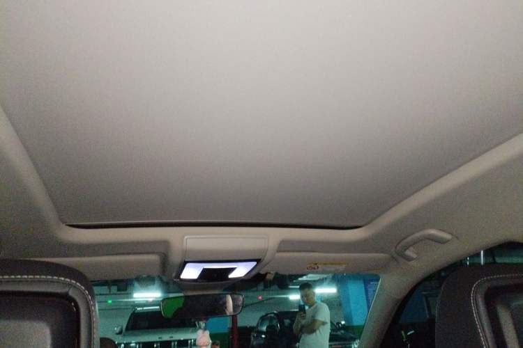 Used Volkswagen Passat 2023 Restyled 330TSI Starry Luxury Edition Headliner