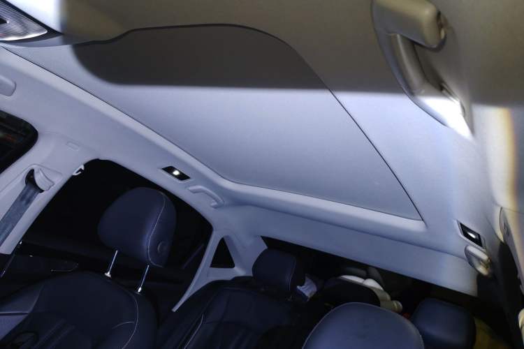 Used Volkswagen Passat 2023 330TSI Elite Edition Headliner