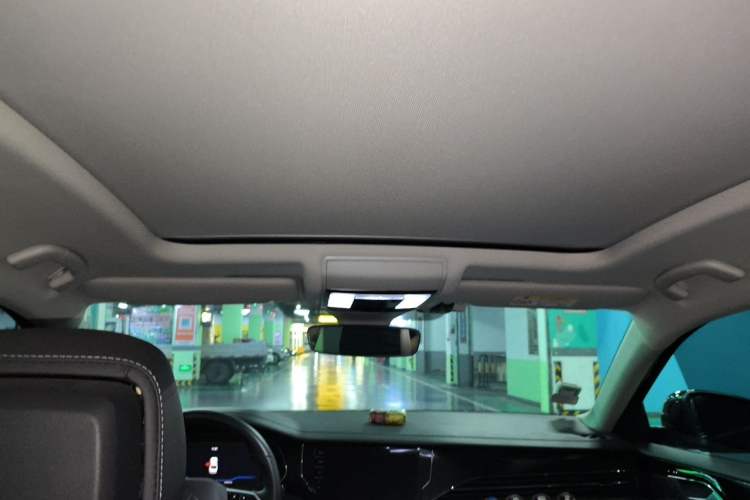 Used Volkswagen Passat 2023 330TSI Starry Luxury Edition Headliner