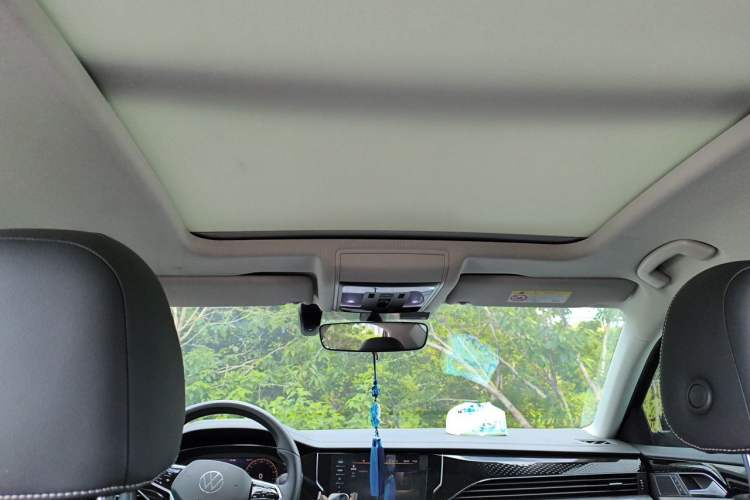 Used Volkswagen Passat 2023 330TSI Starry Elite Edition Headliner