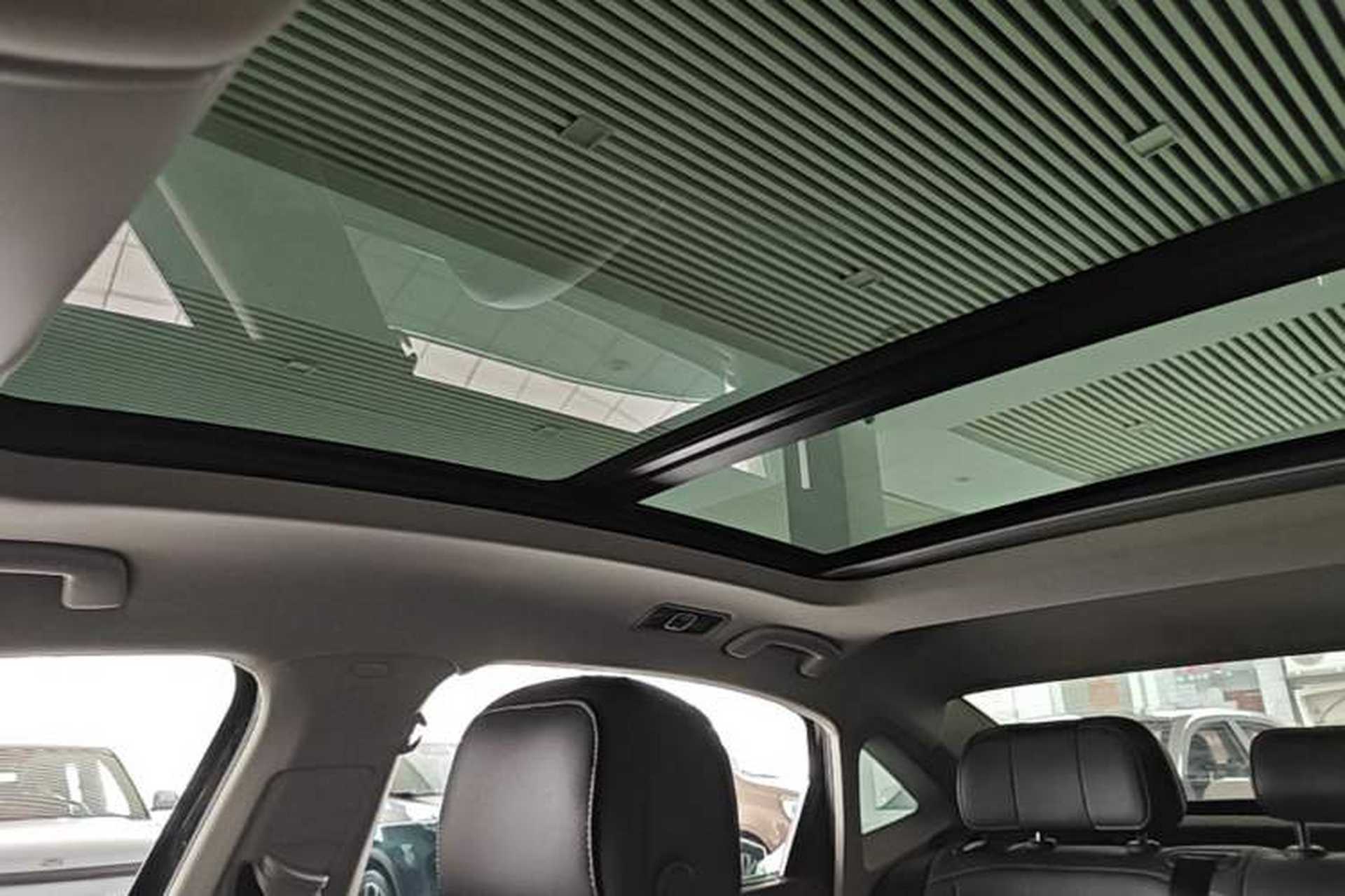 Used Volkswagen Passat 2023 Restyled 330TSI Starry Luxury Edition Headliner
