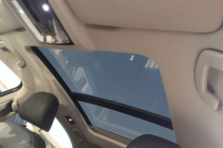 Used Volkswagen Passat 2023 Revised 330TSI Starry Elite Edition Headliner